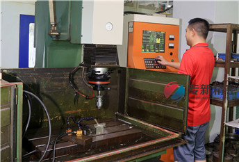 火(huǒ)花(huā)機 公差+/-0.08mm